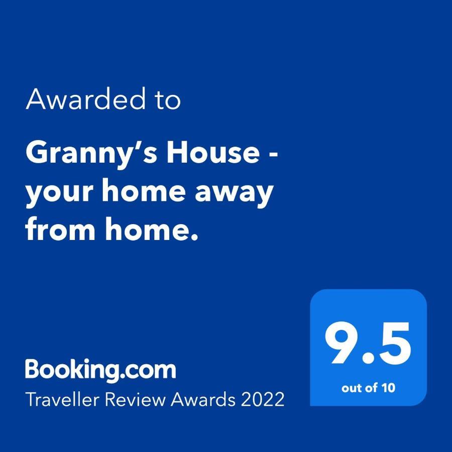 Grannys House Villa Angra do Heroismo Luaran gambar